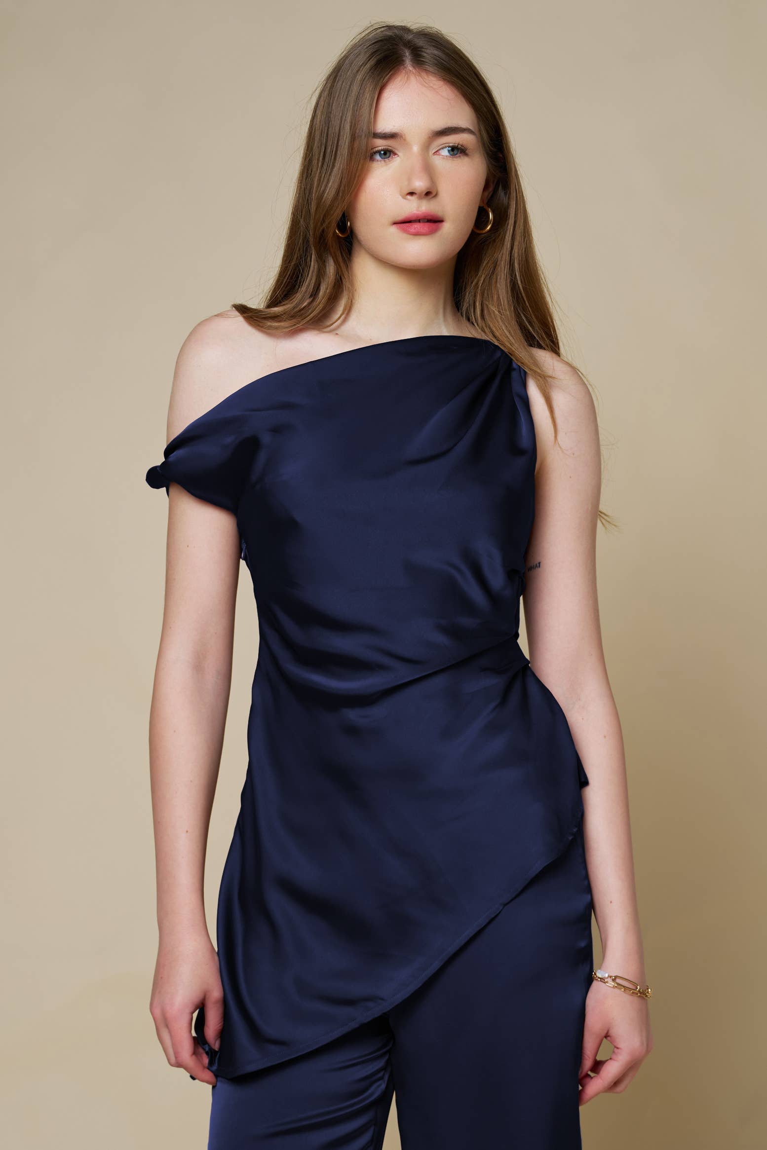 Off Shoulder Asymmetrical Blouse with Twisted Straps