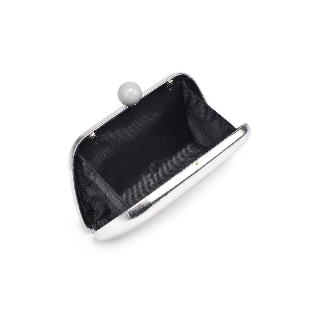The St. Tropez Clutch