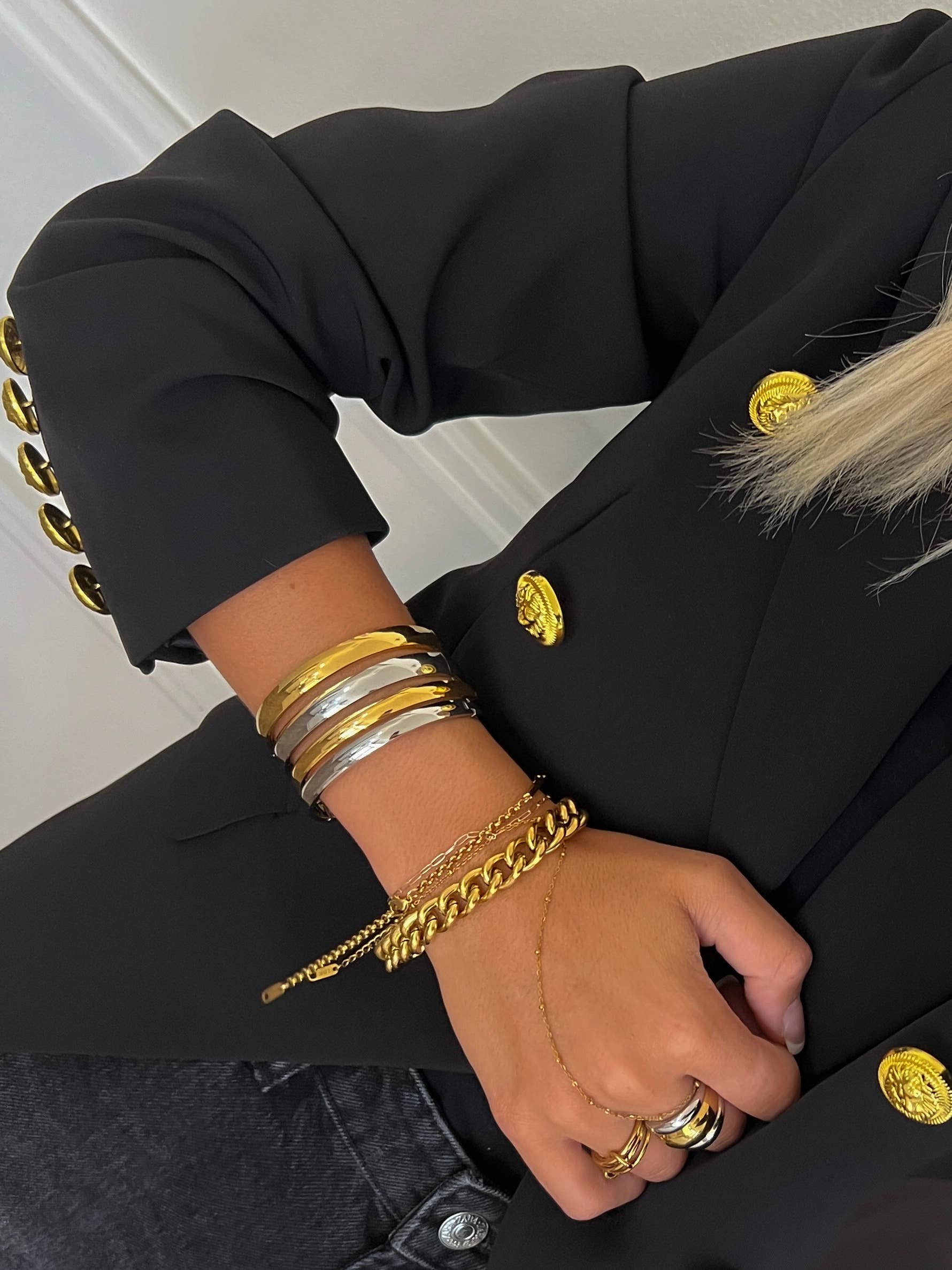 The Blythe Bangle - Gold