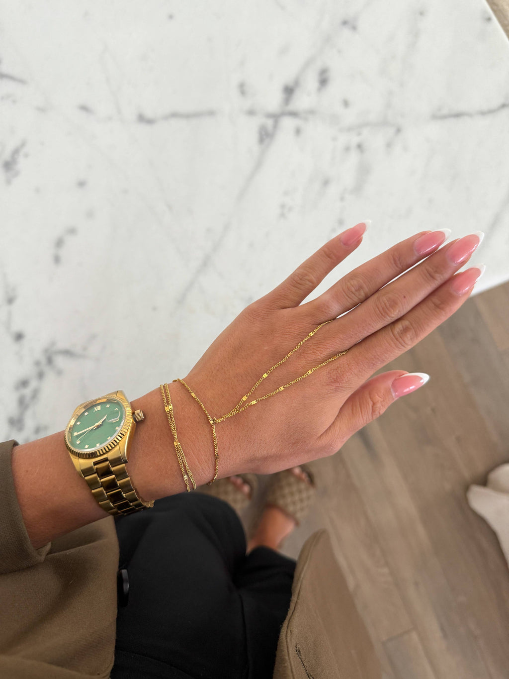 The Elizabeth Hand Chain