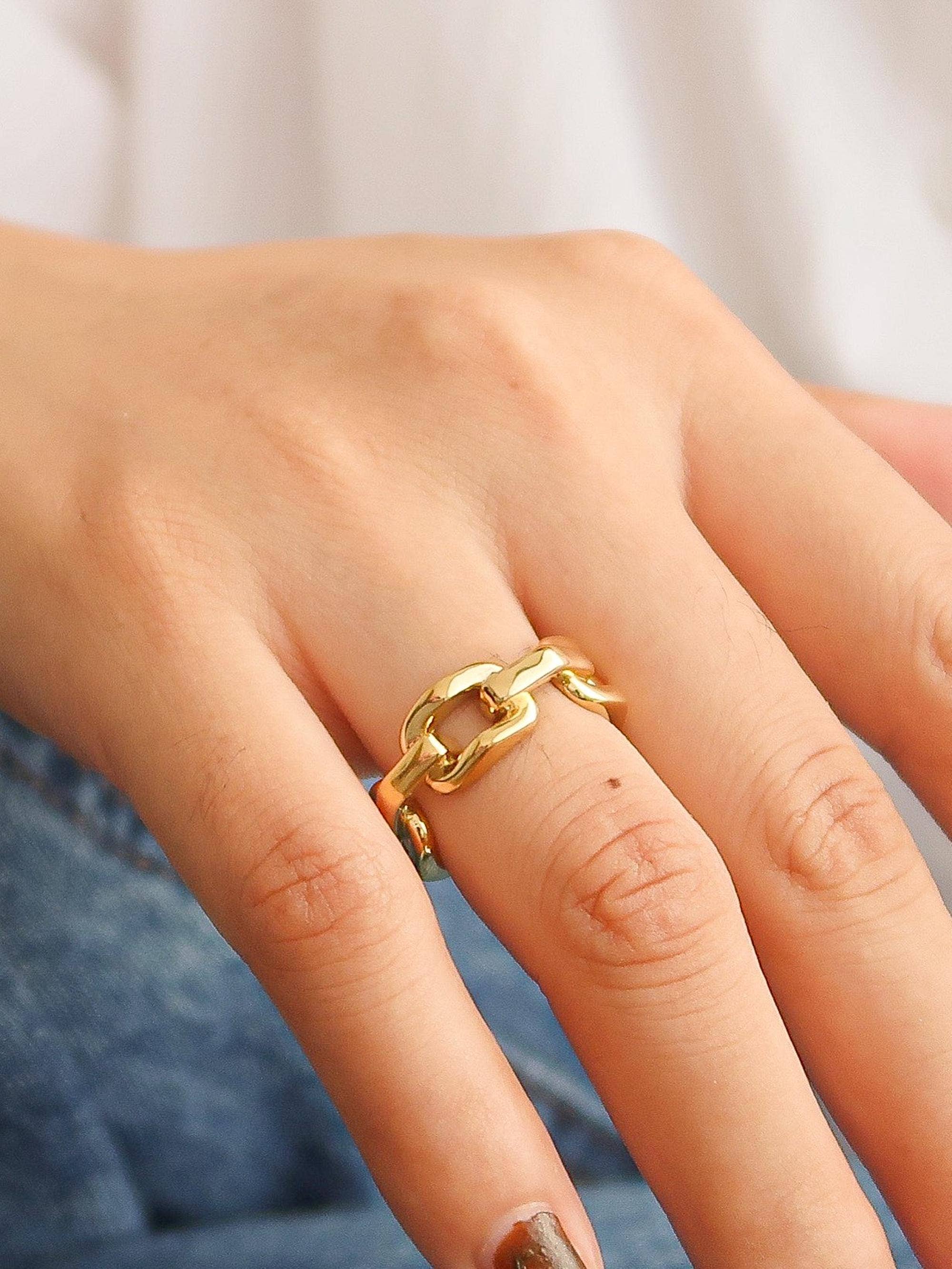 The Abigail Ring