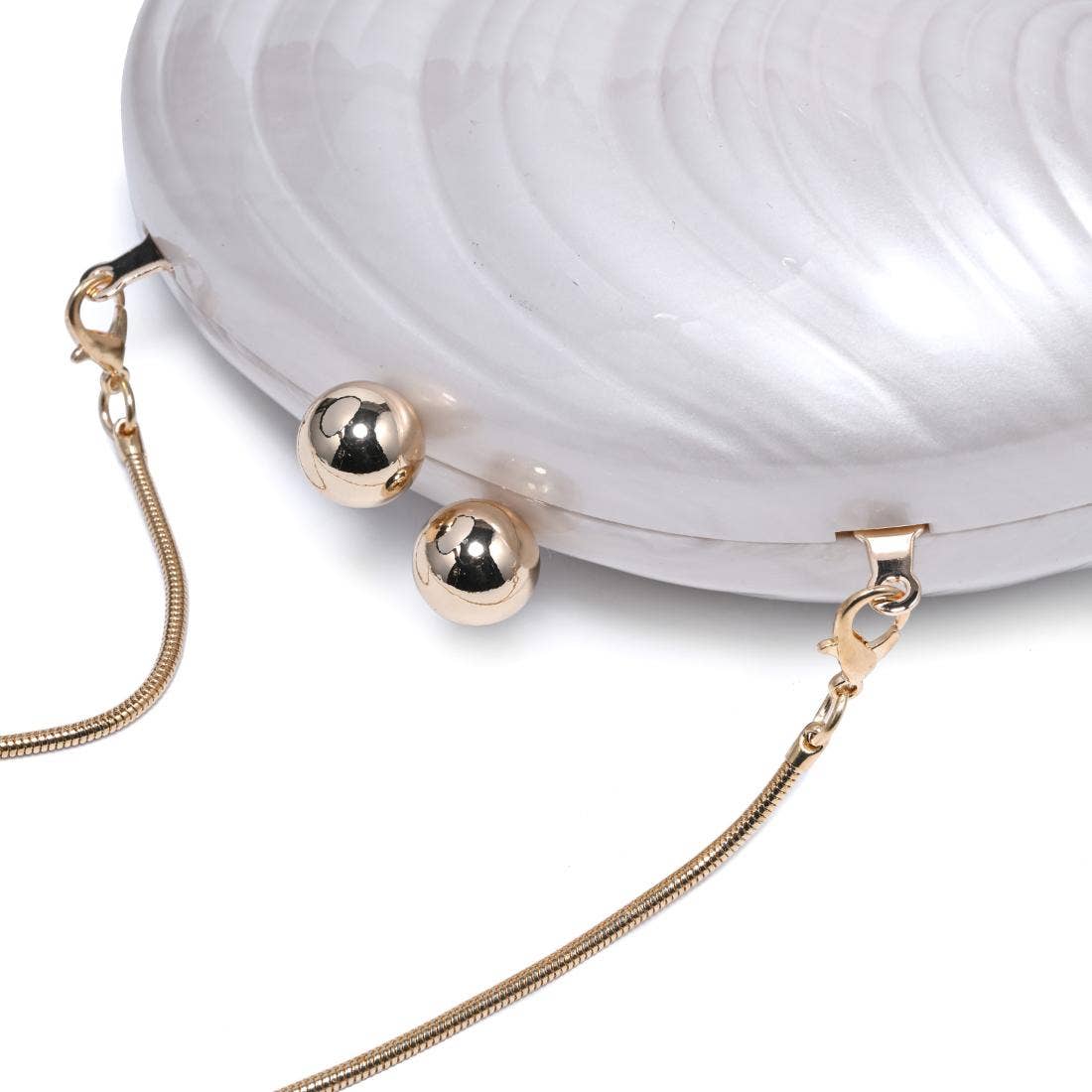 The Capri Clutch